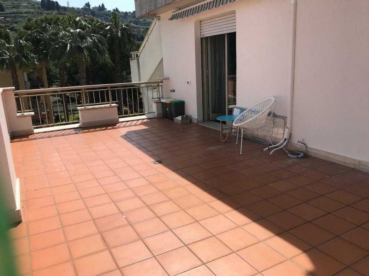 Il Giglio Apartment Bordighera Exterior photo